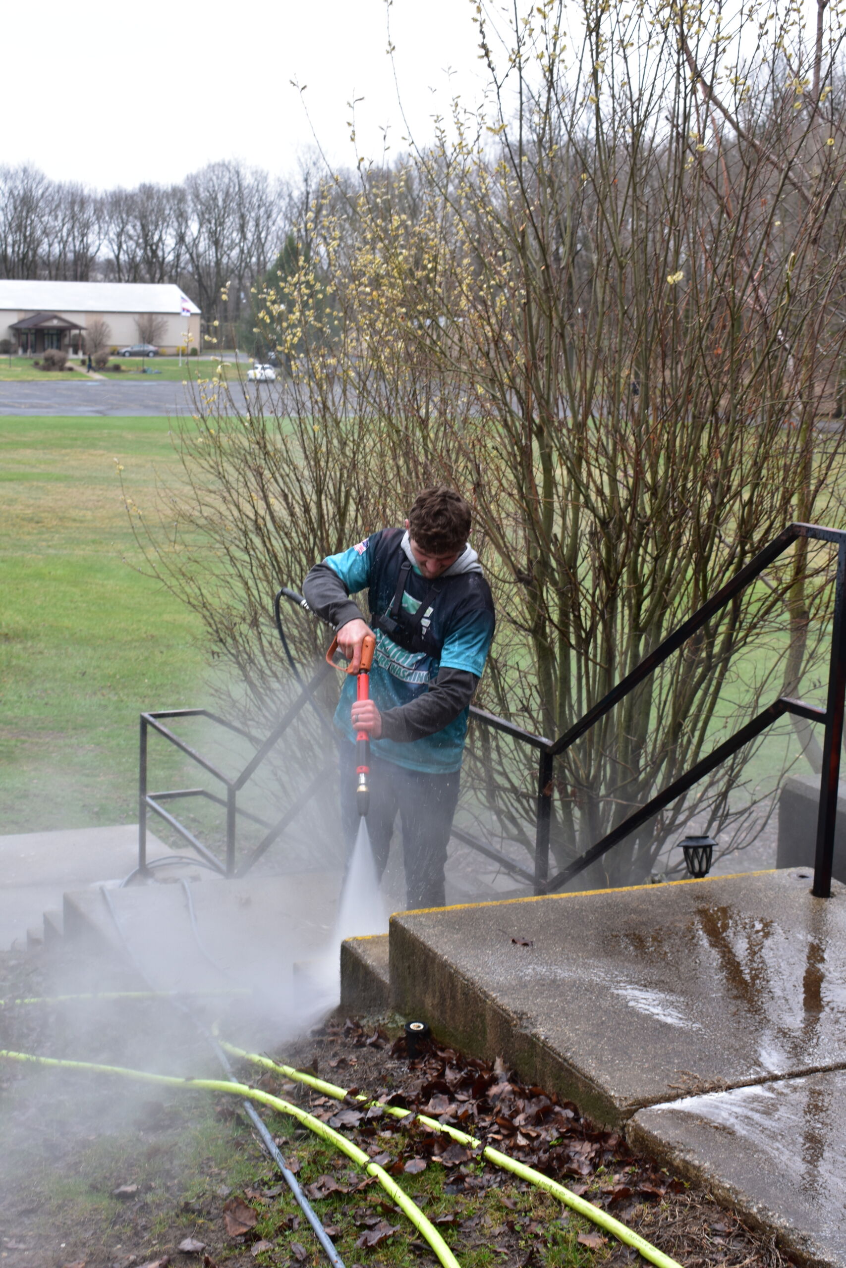 Concrete Pressure Washing by Prime and shine