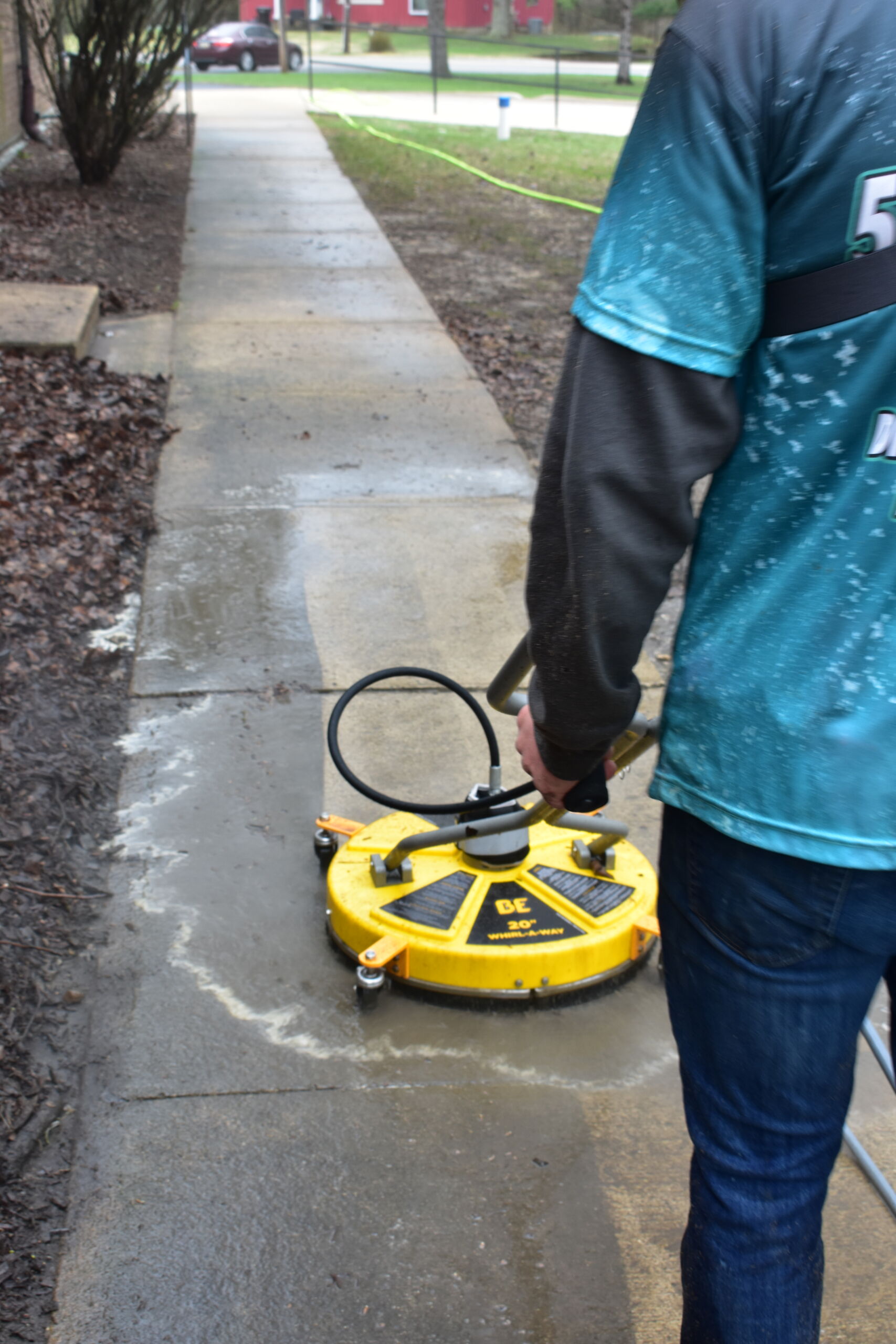 Concrete Pressure Washing by Prime and shine
