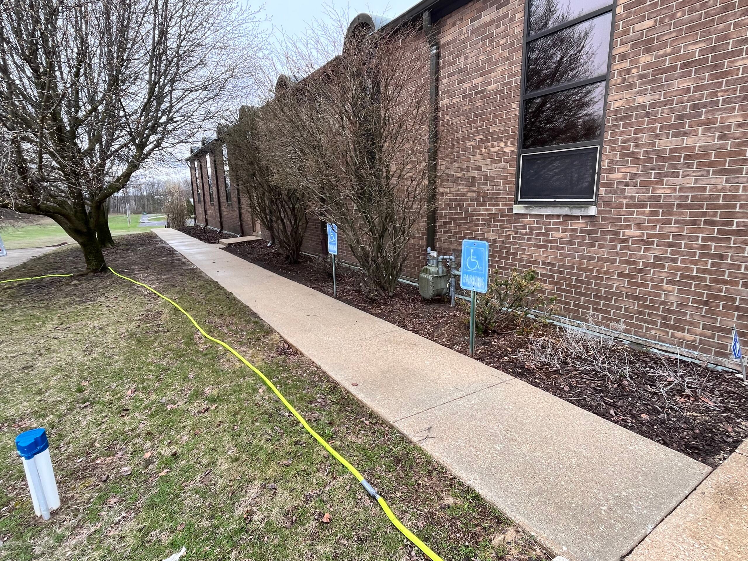Sidewalk Pressure Wash Cleaning services After Prime and Shine Cleaned it